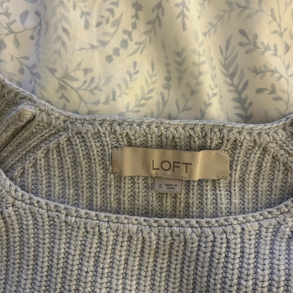 LOFT Light Gray Ribbed Sweater - Picture 2 of 3